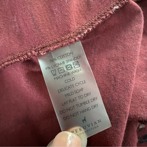 PERUVIAN CONNECTION Red Abstract Pattern Long Sleeve Dress - Picture 4 of 4